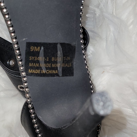 Fashion Nova heels - Picture 4 of 9